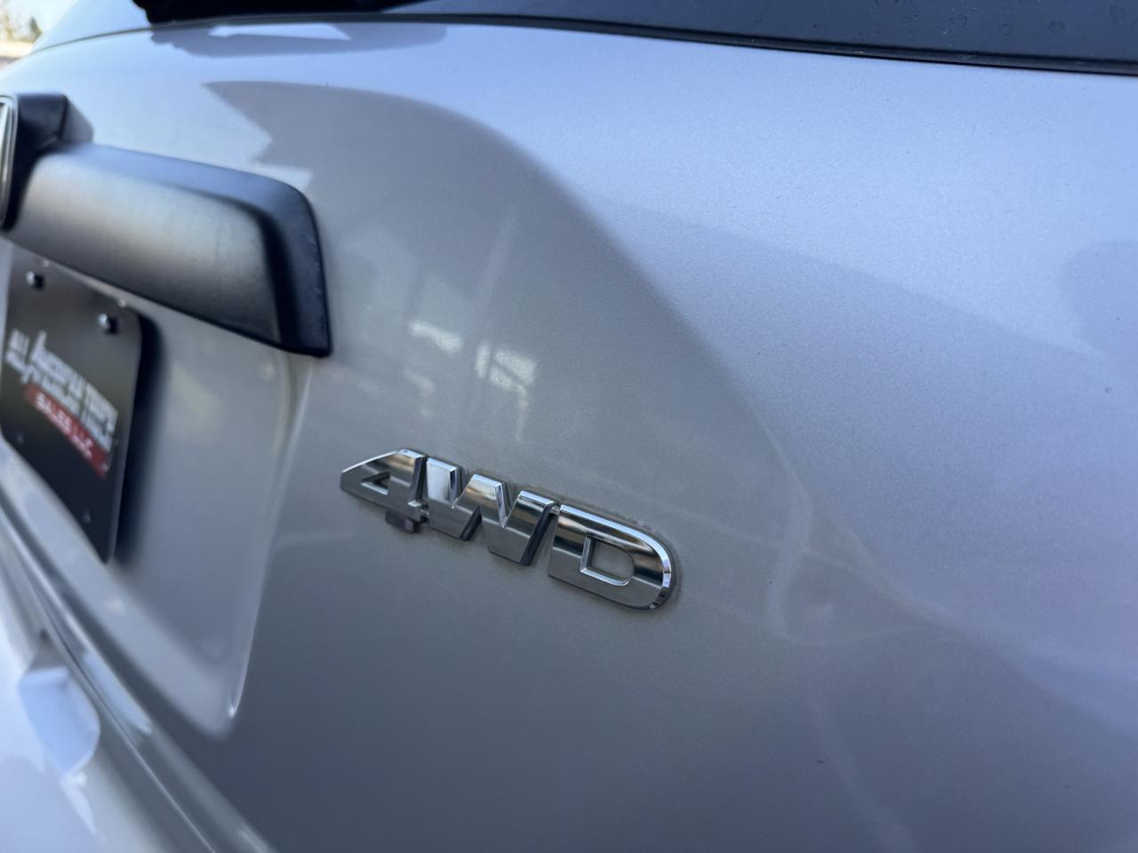 Honda CR-V LX 4WD 5-Speed AT 2011