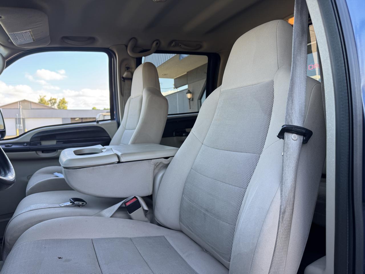 Ford F-350 SD Lariat Crew Cab 4WD 2005