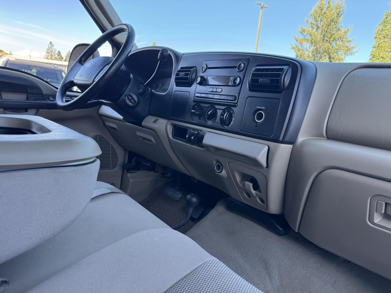 Ford F-350 SD Lariat Crew Cab 4WD 2005