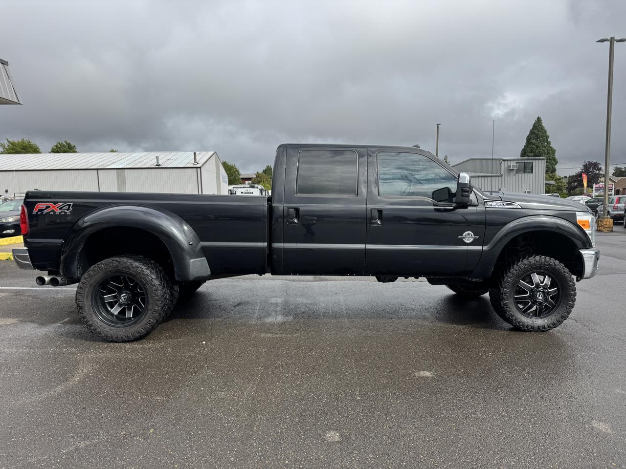Ford F-350 SD Lariat Crew Cab Long Bed 4WD DRW 2014