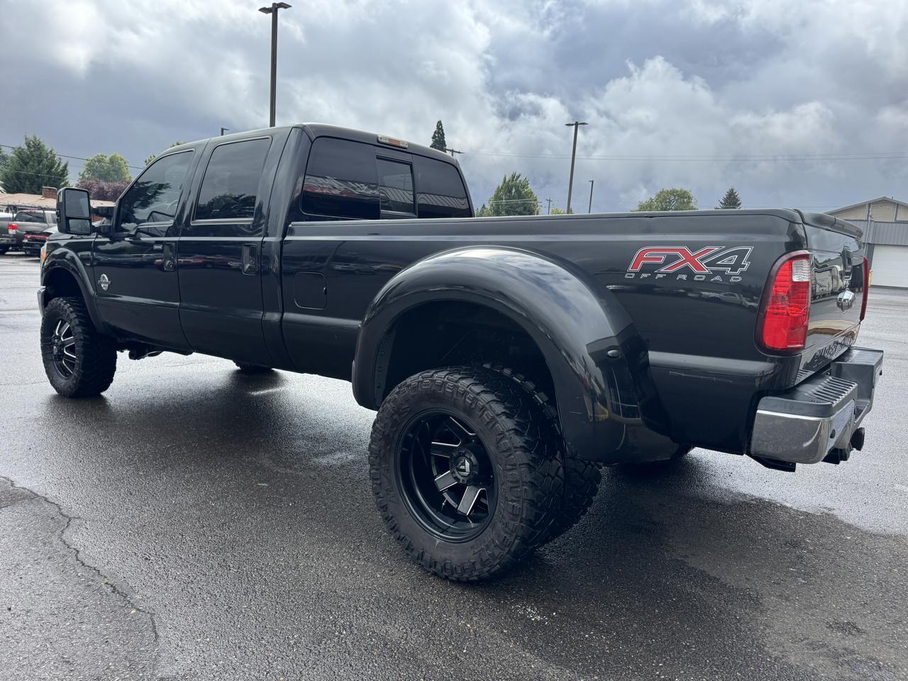 Ford F-350 SD Lariat Crew Cab Long Bed 4WD DRW 2014