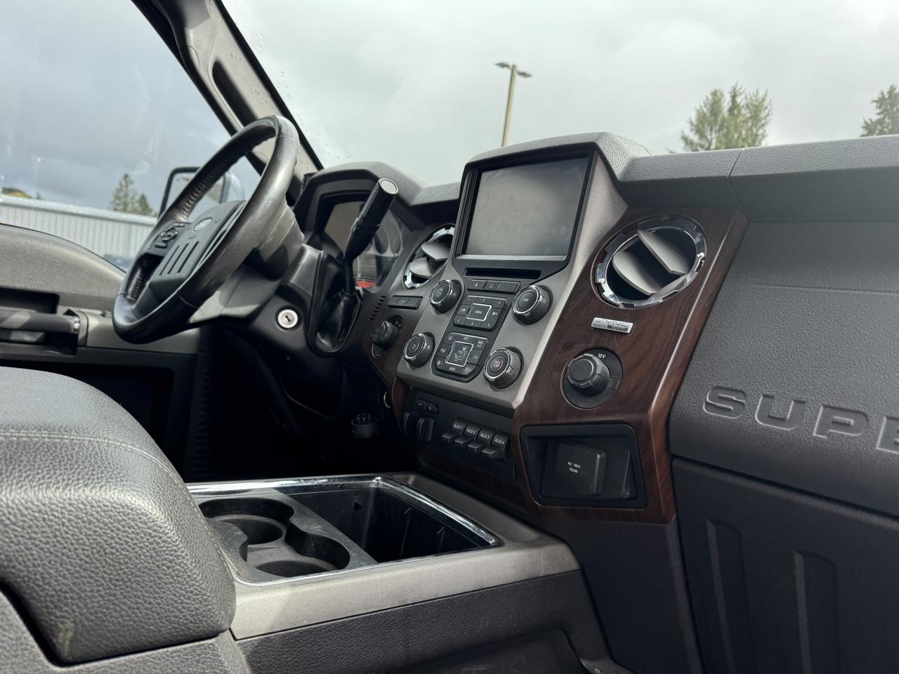 Ford F-350 SD Lariat Crew Cab Long Bed 4WD DRW 2014