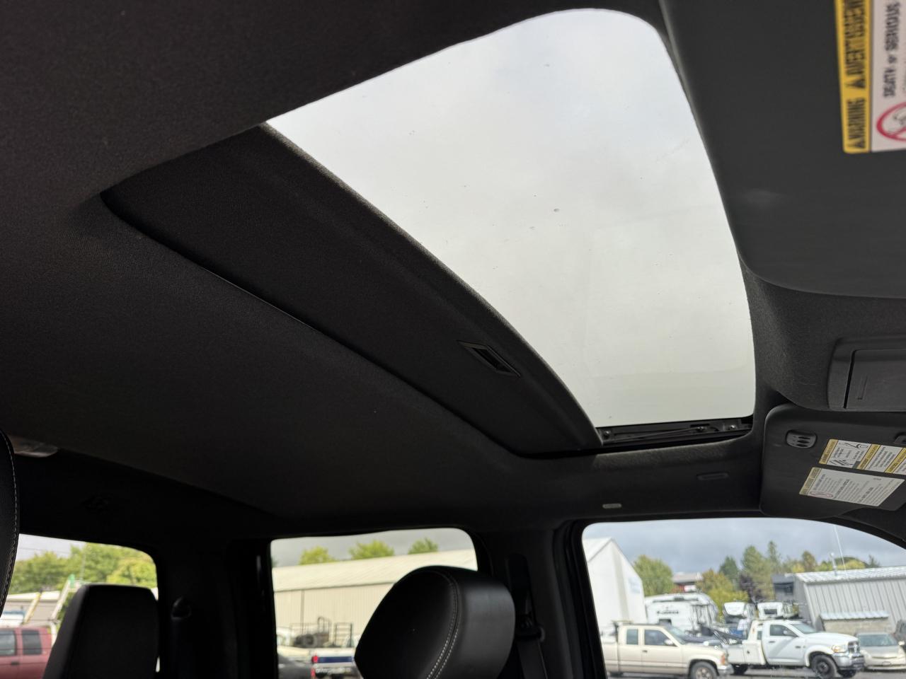 Ford F-350 SD Lariat Crew Cab Long Bed 4WD DRW 2014