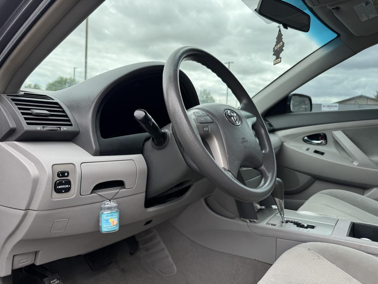 Toyota Camry XLE 5-Spd AT 2009