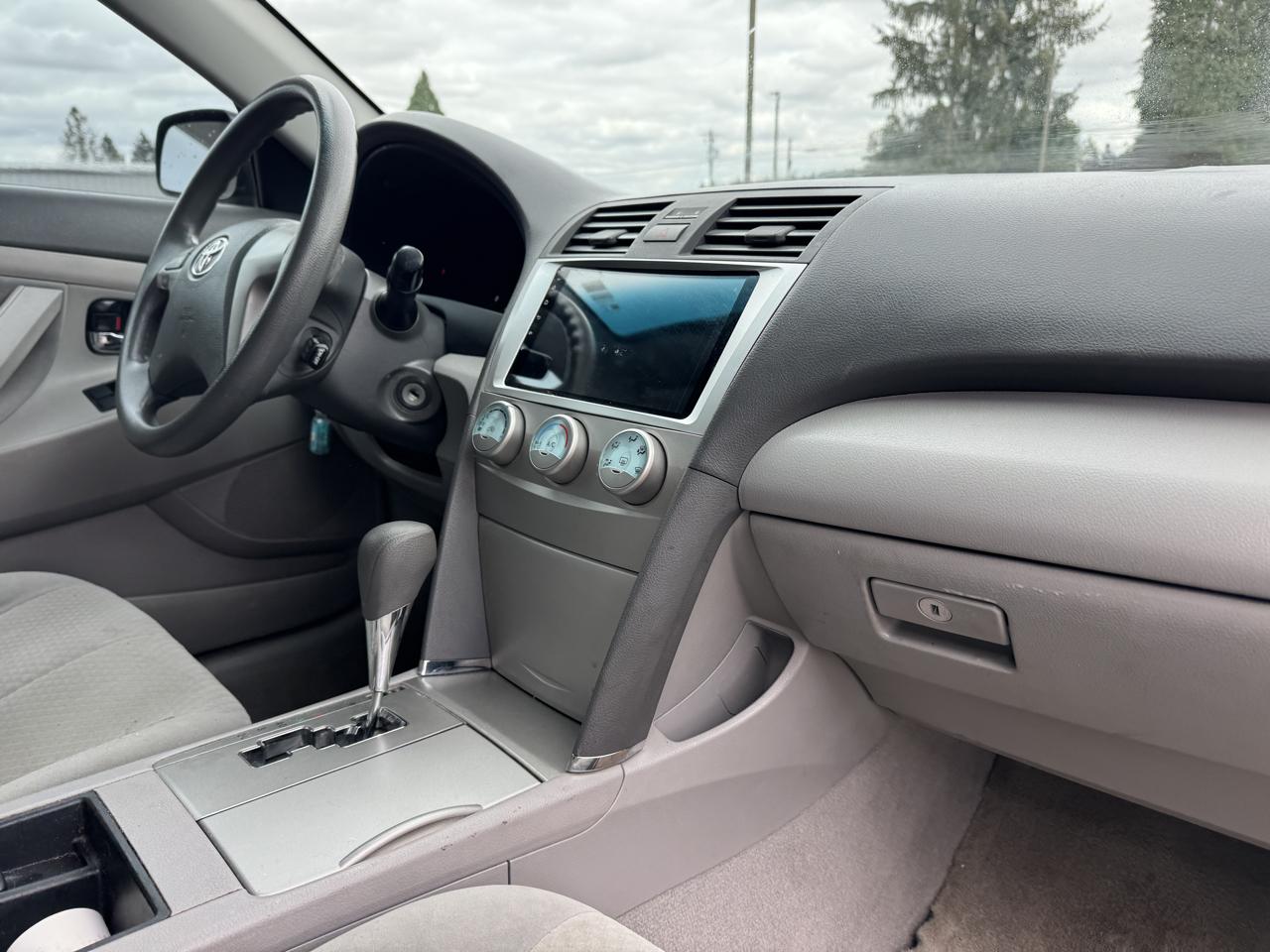 Toyota Camry XLE 5-Spd AT 2009