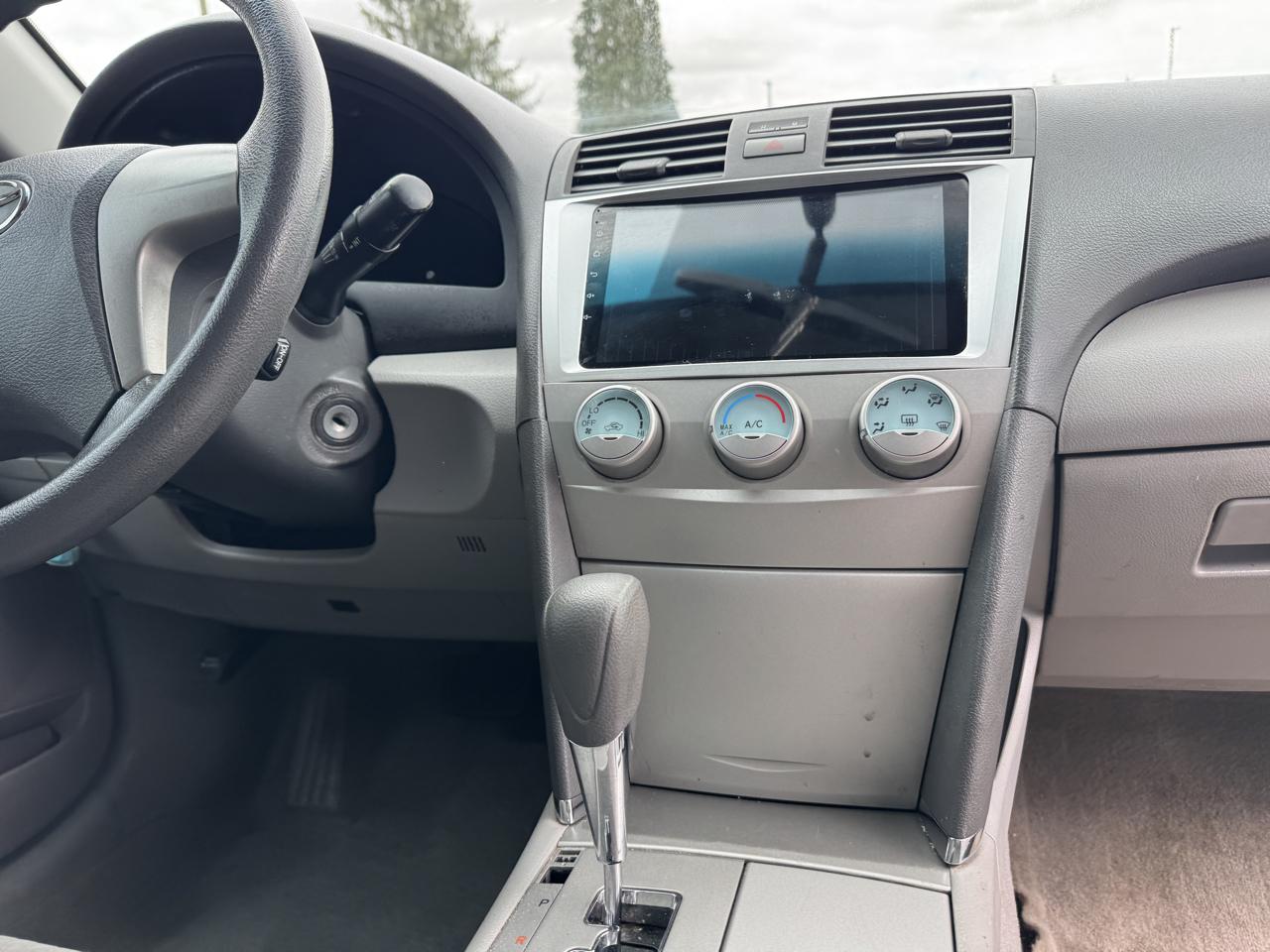 Toyota Camry XLE 5-Spd AT 2009