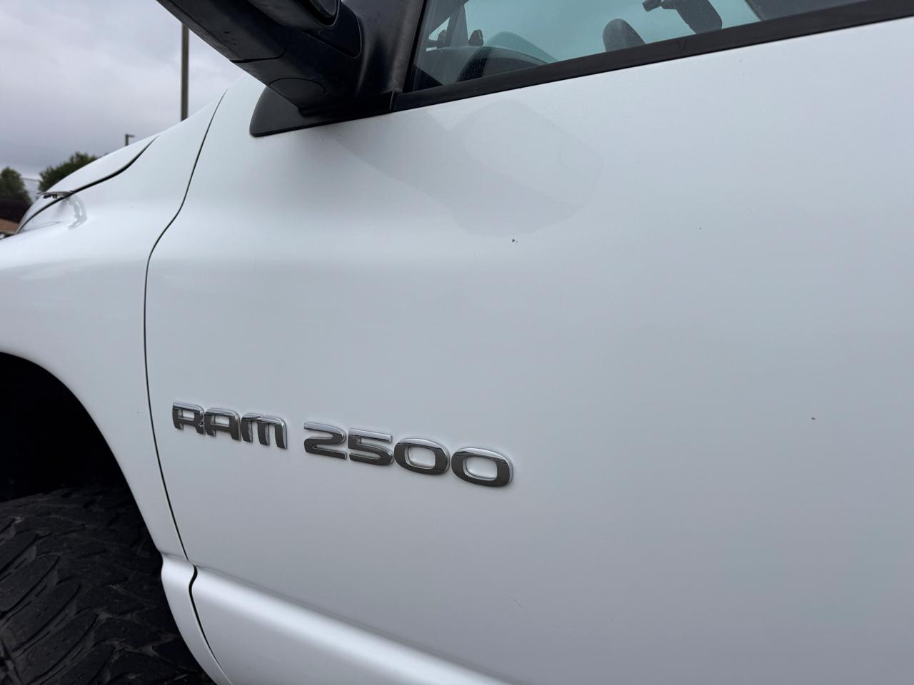 Dodge Ram 2500 SLT Quad Cab SWB 4WD 2004