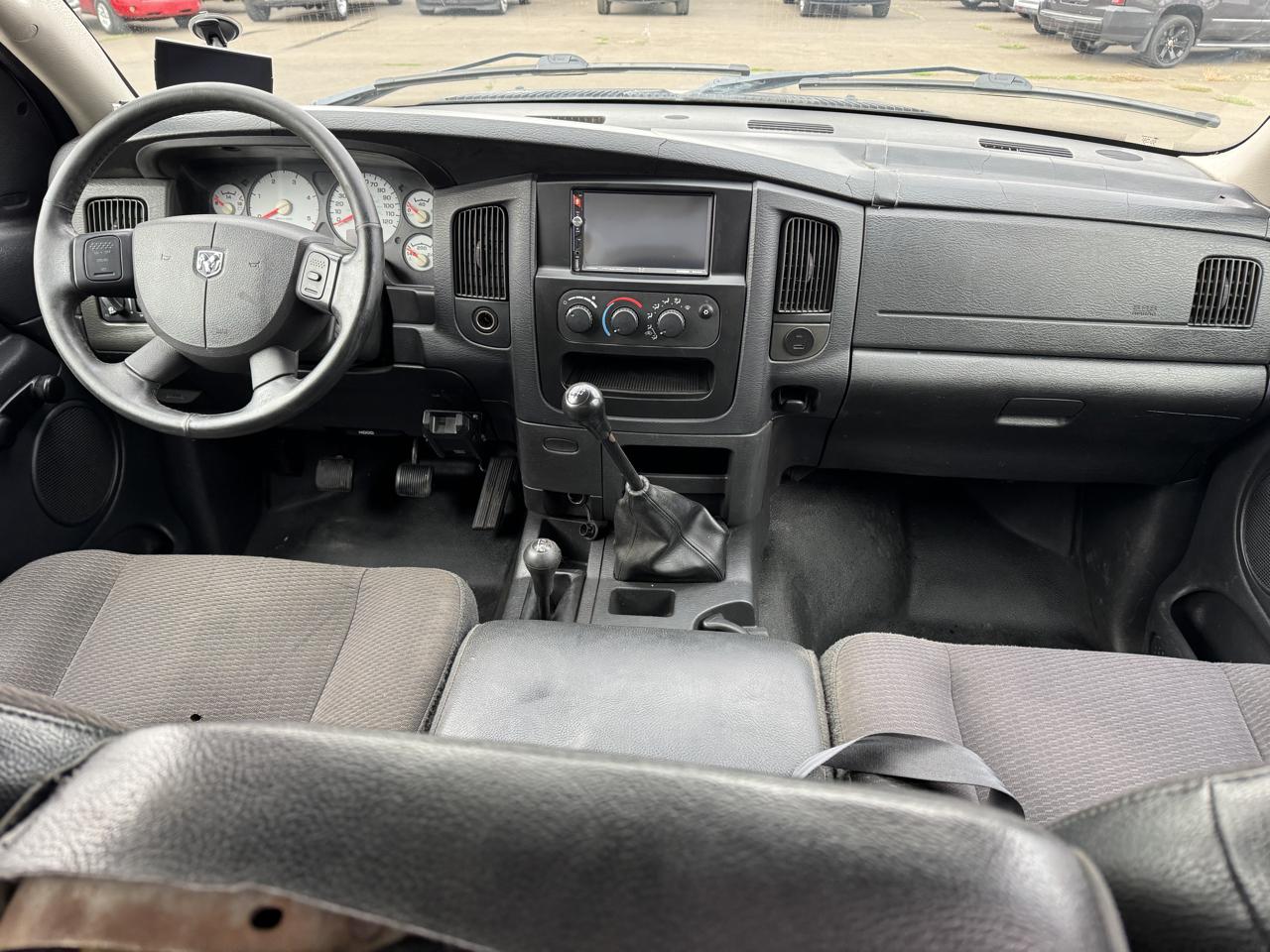 Dodge Ram 2500 SLT Quad Cab SWB 4WD 2004