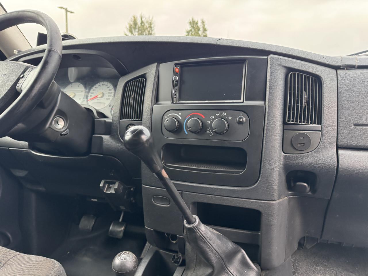 Dodge Ram 2500 SLT Quad Cab SWB 4WD 2004