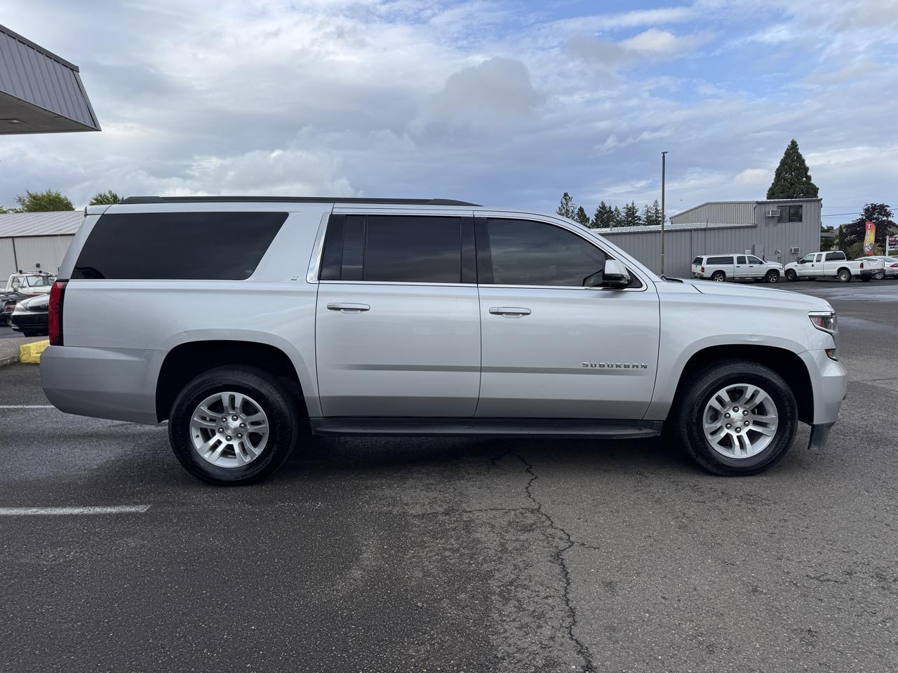 Chevrolet Suburban LT 4WD 2018