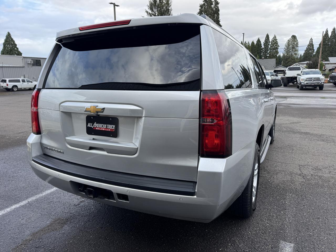 Chevrolet Suburban LT 4WD 2018