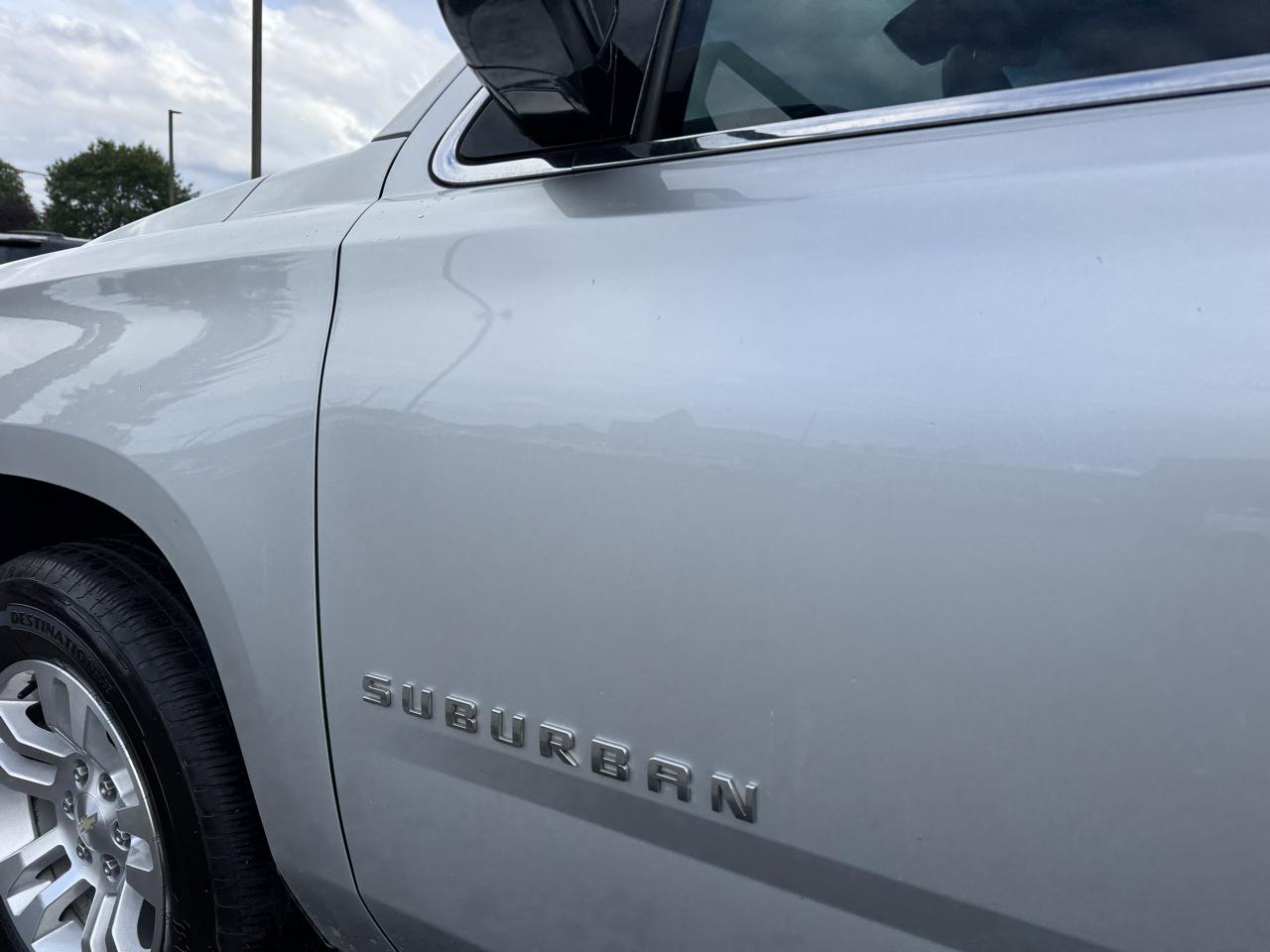 Chevrolet Suburban LT 4WD 2018