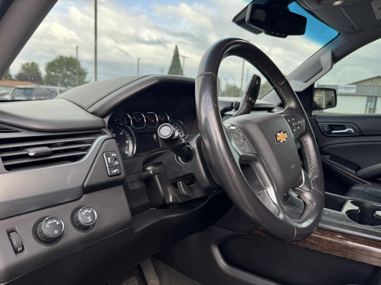 Chevrolet Suburban LT 4WD 2018