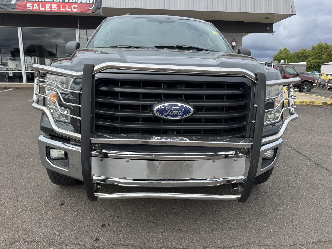 Ford F-150 XLT SuperCrew 4WD 2015