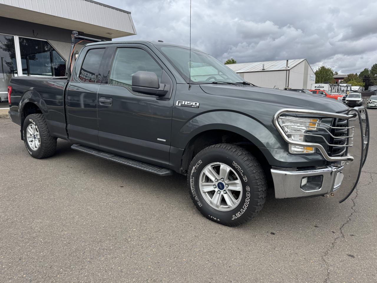 Ford F-150 XLT SuperCrew 4WD 2015