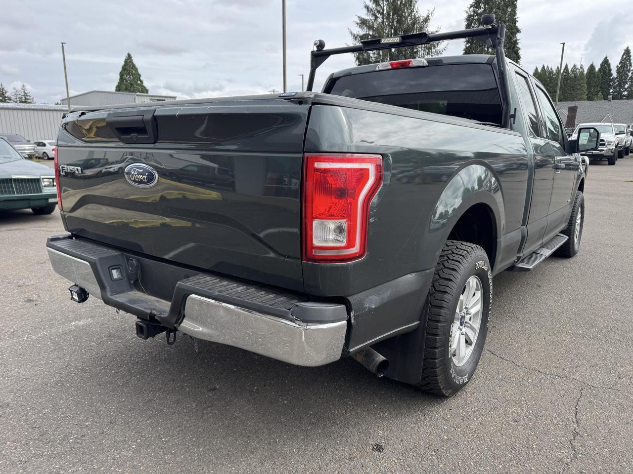 Ford F-150 XLT SuperCrew 4WD 2015