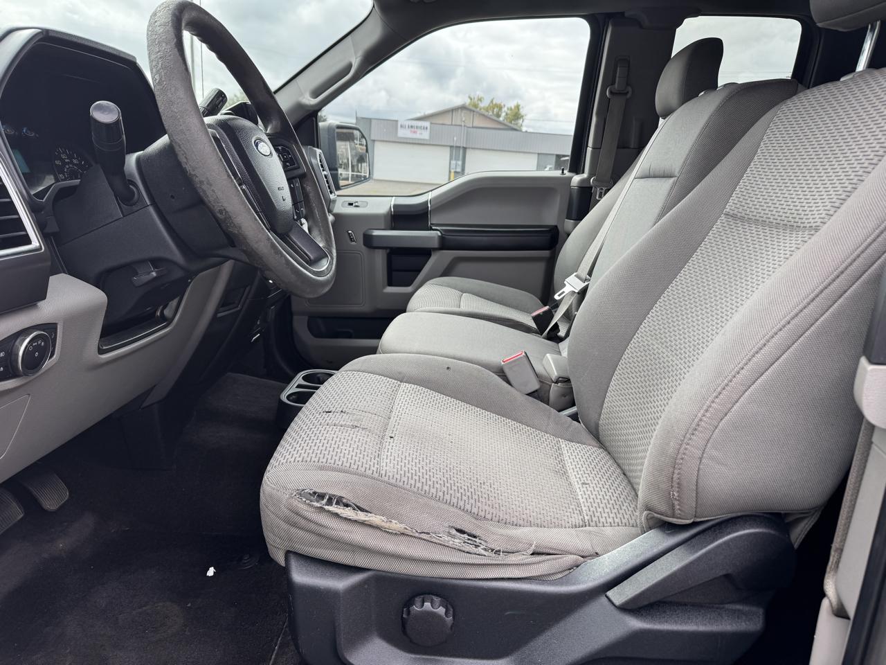 Ford F-150 XLT SuperCrew 4WD 2015