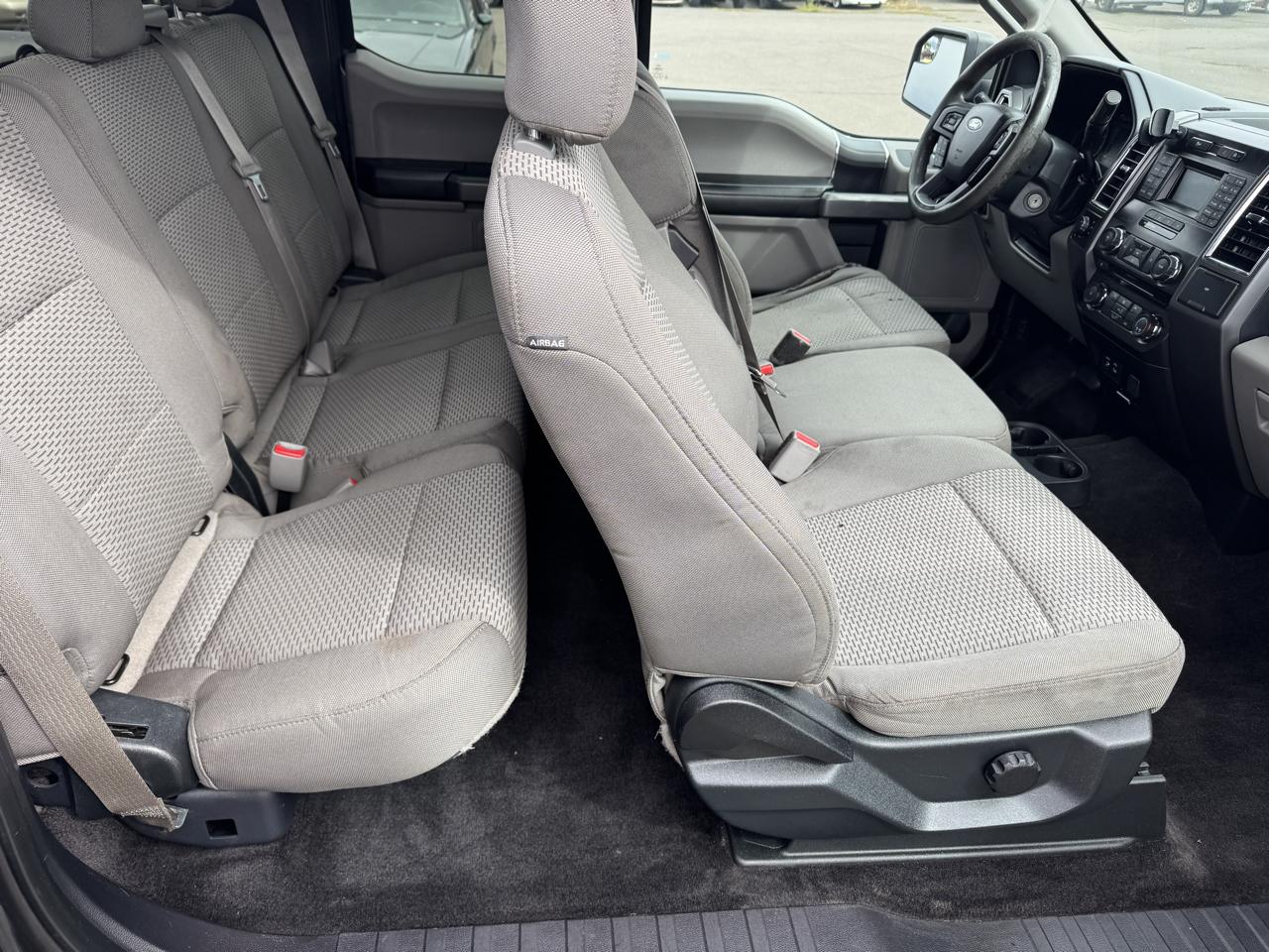 Ford F-150 XLT SuperCrew 4WD 2015