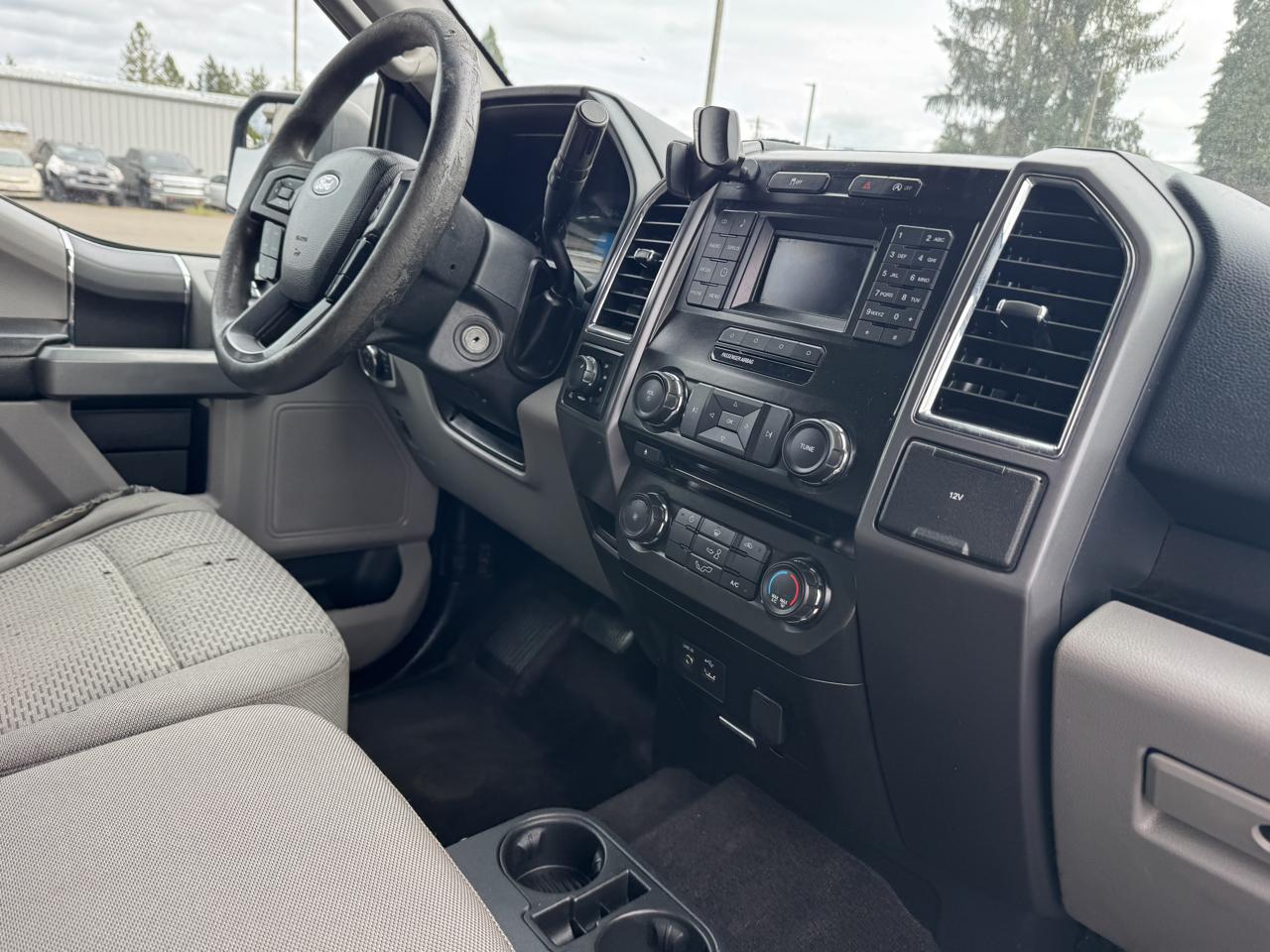 Ford F-150 XLT SuperCrew 4WD 2015