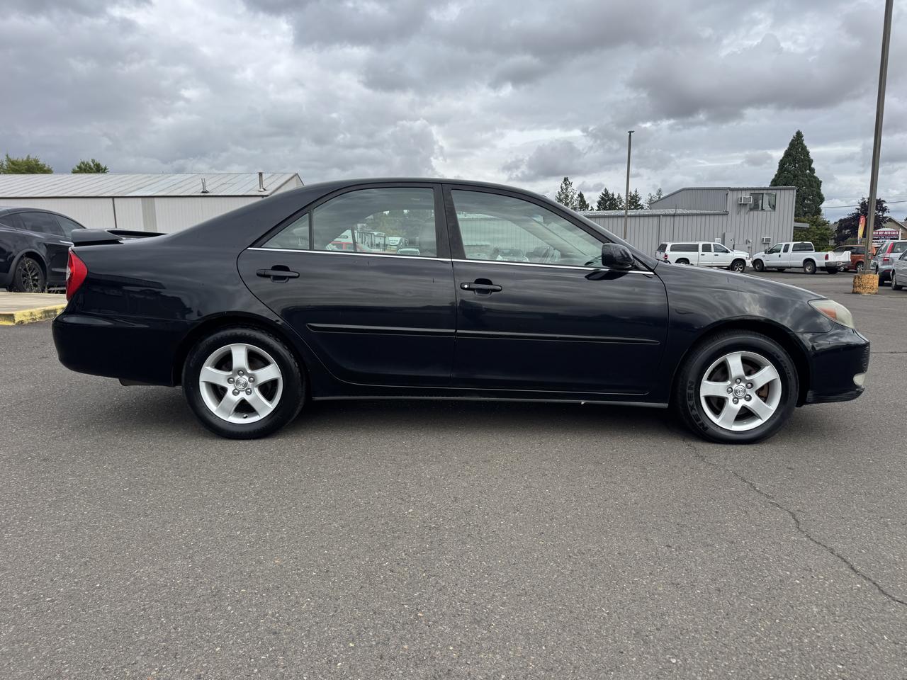Toyota Camry SE V6 2004