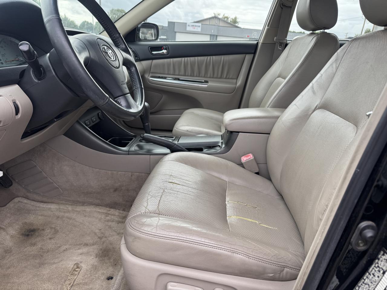 Toyota Camry SE V6 2004