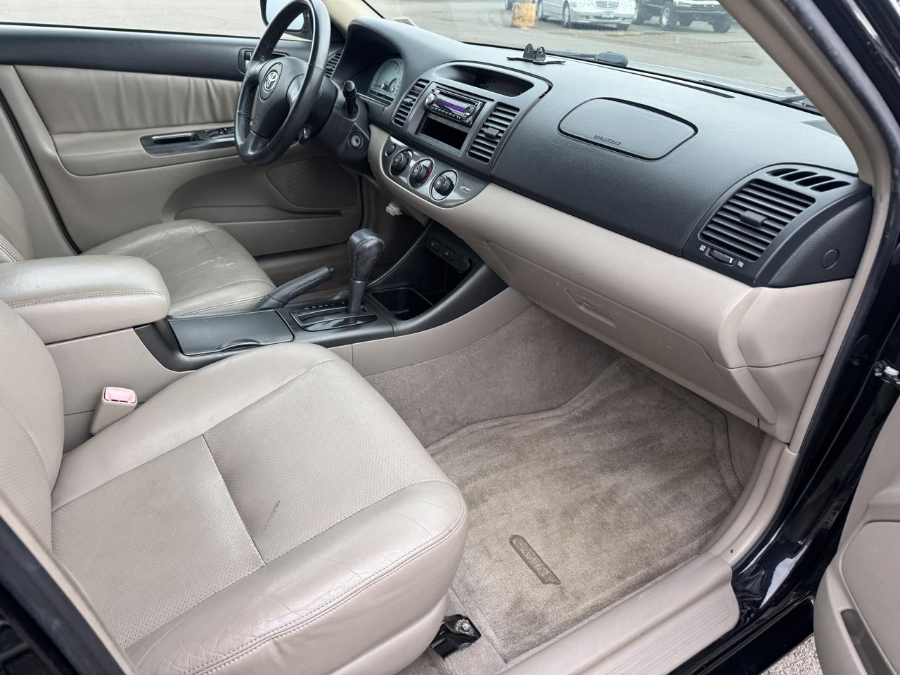 Toyota Camry SE V6 2004