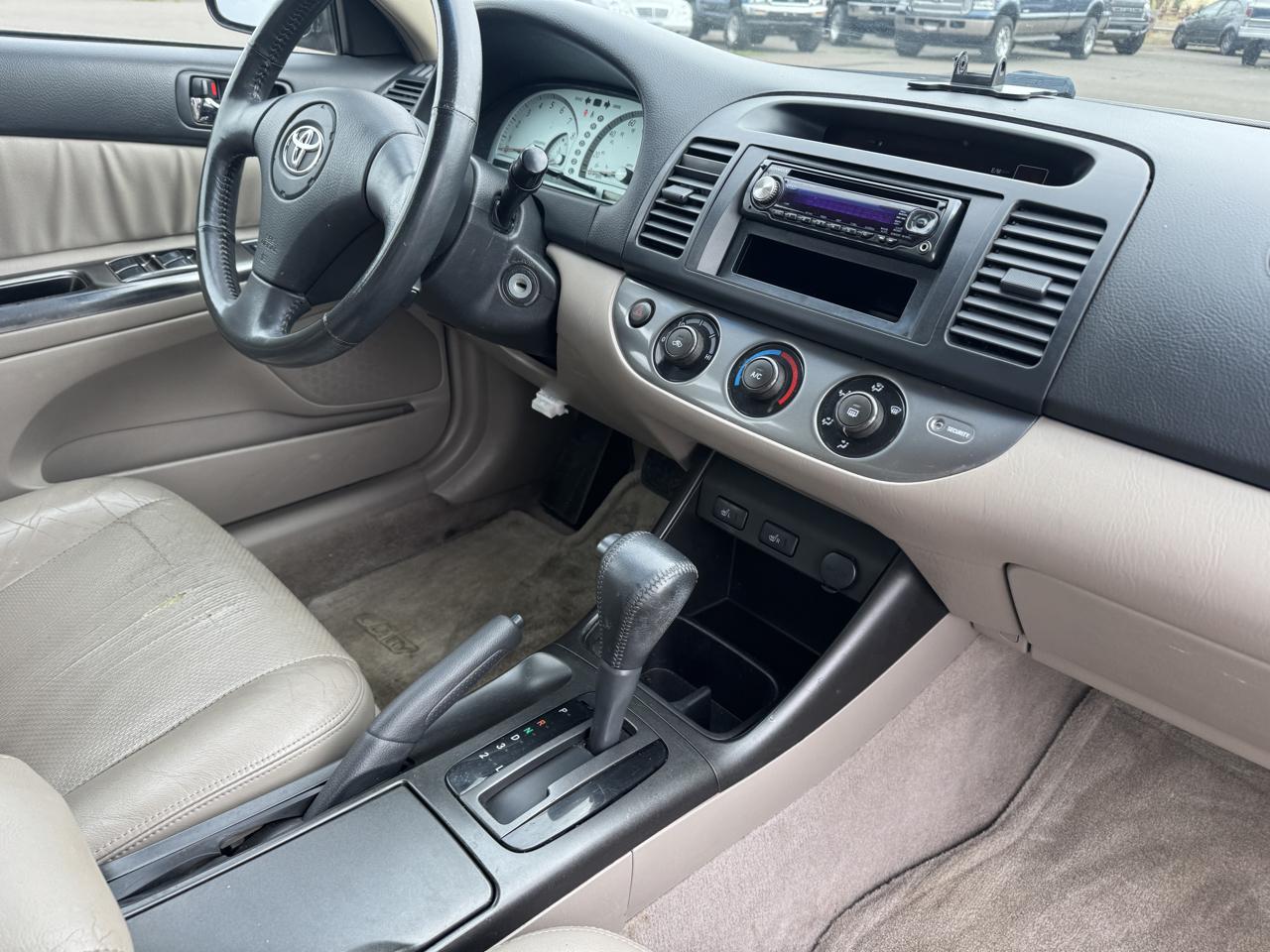 Toyota Camry SE V6 2004