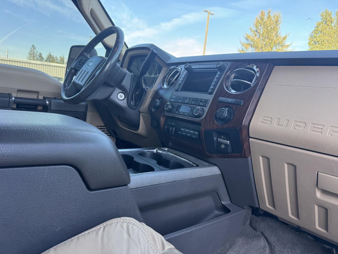 Ford F350SD photo 19