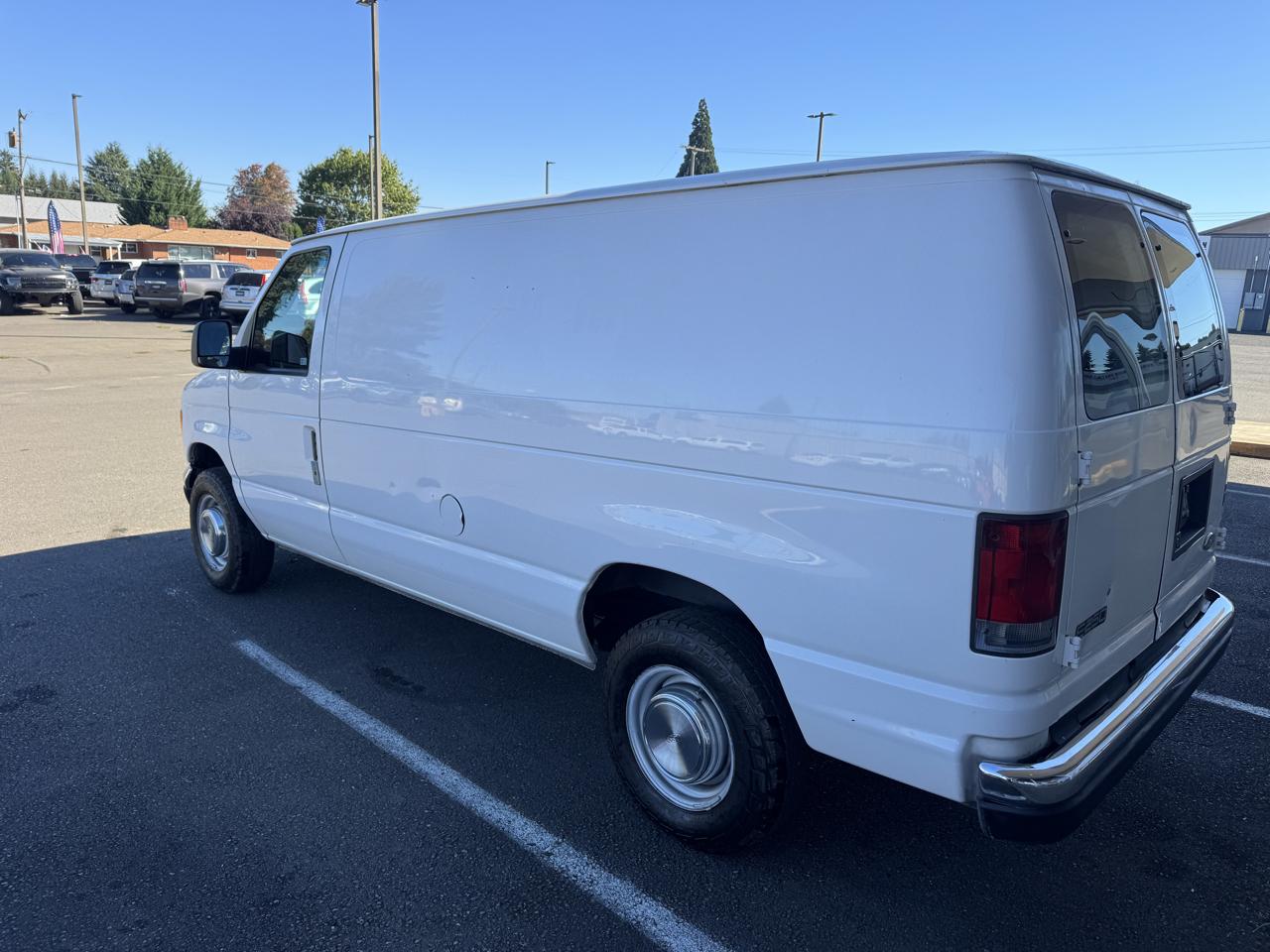 Ford Econoline E-250 2005