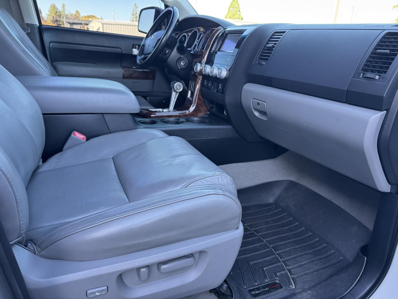 Toyota Tundra Limited CrewMax 5.7L 4WD 2008