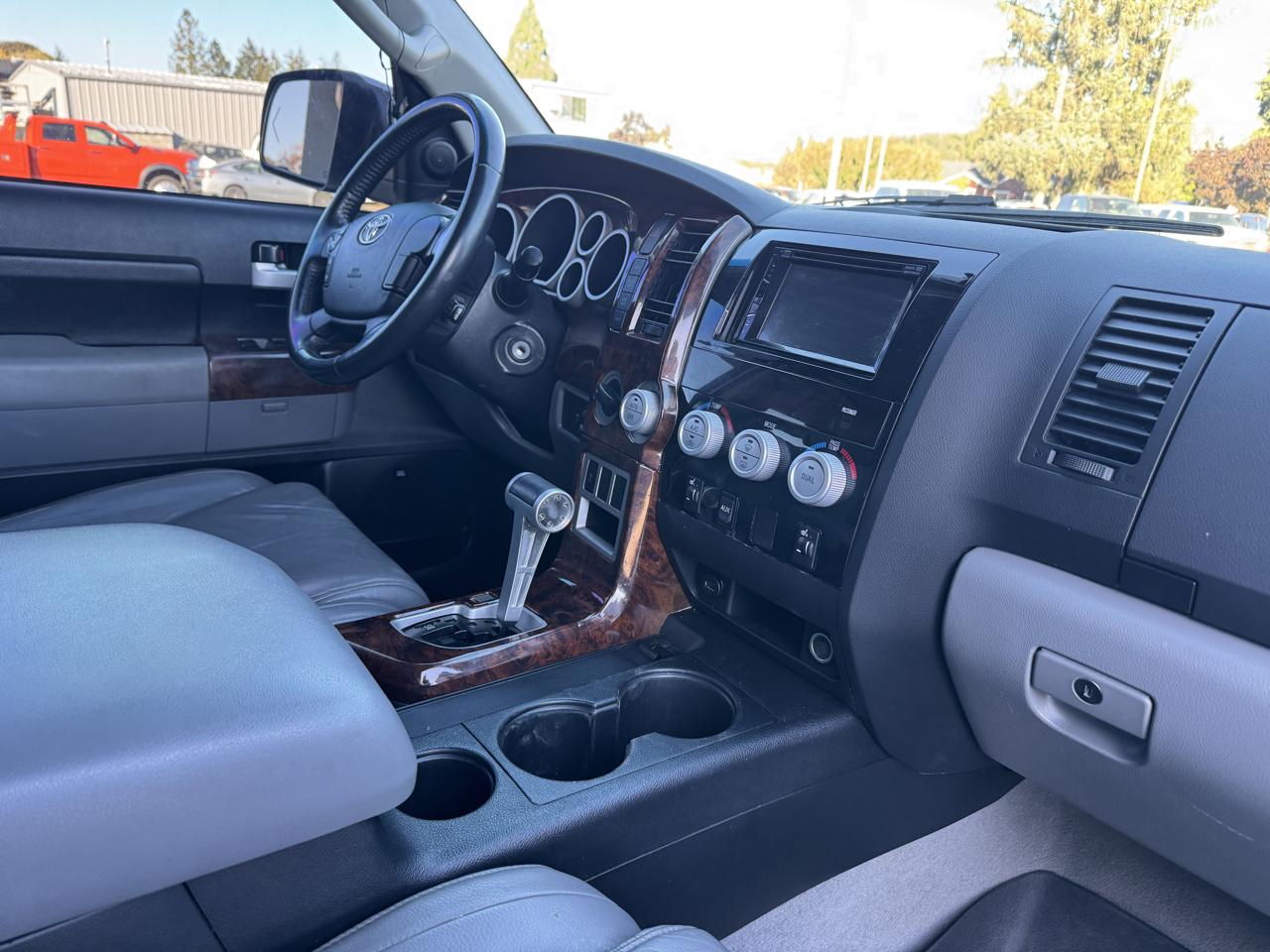Toyota Tundra Limited CrewMax 5.7L 4WD 2008