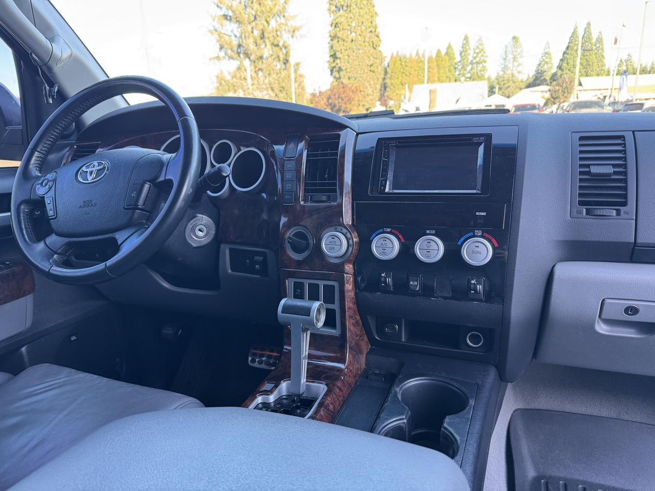 Toyota Tundra Limited CrewMax 5.7L 4WD 2008