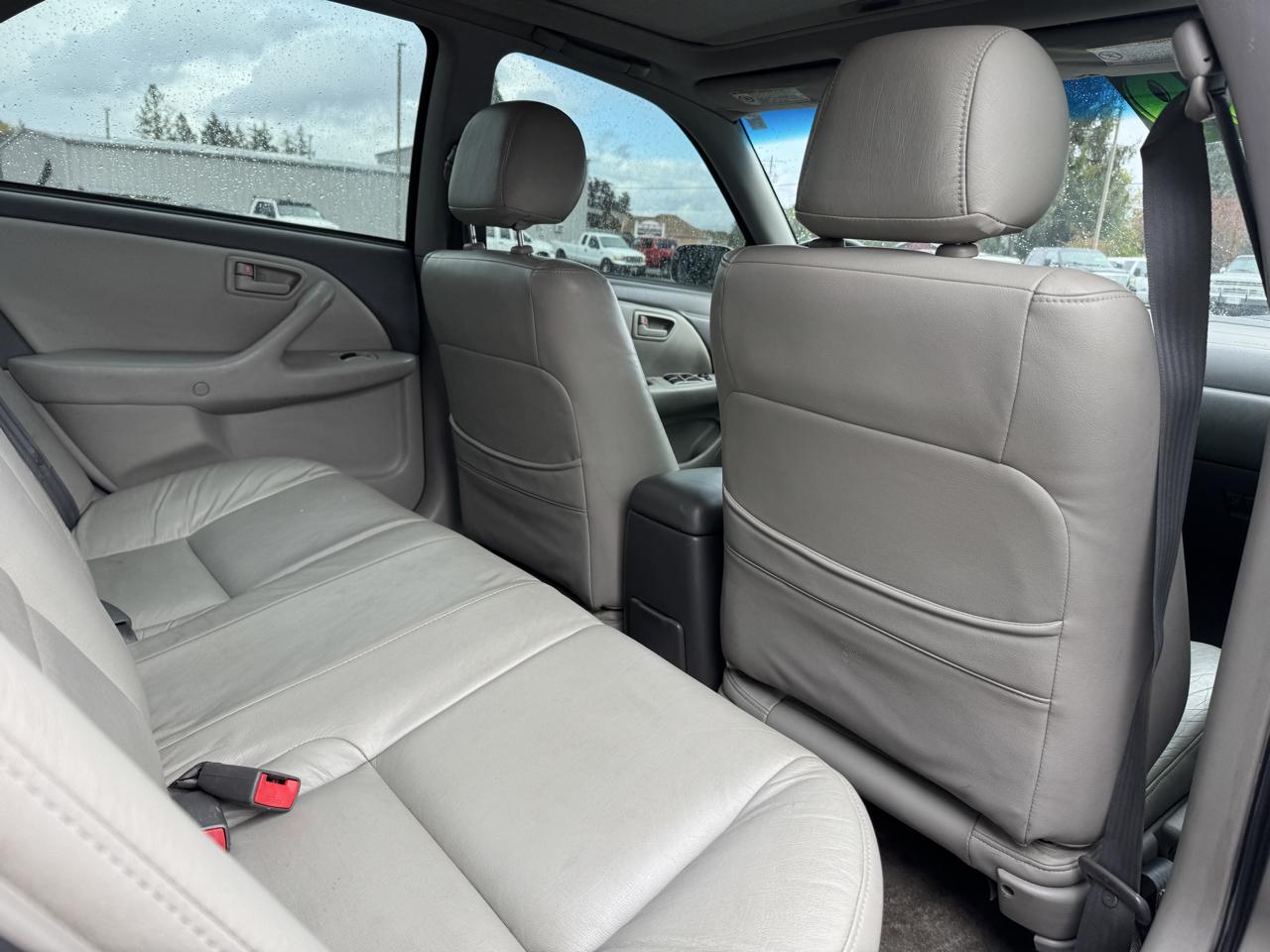 Toyota Camry LE V6 2001