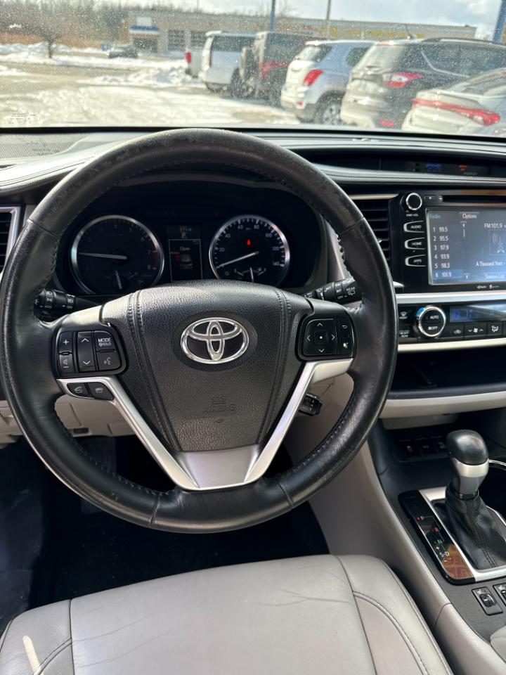 Toyota Highlander  2015