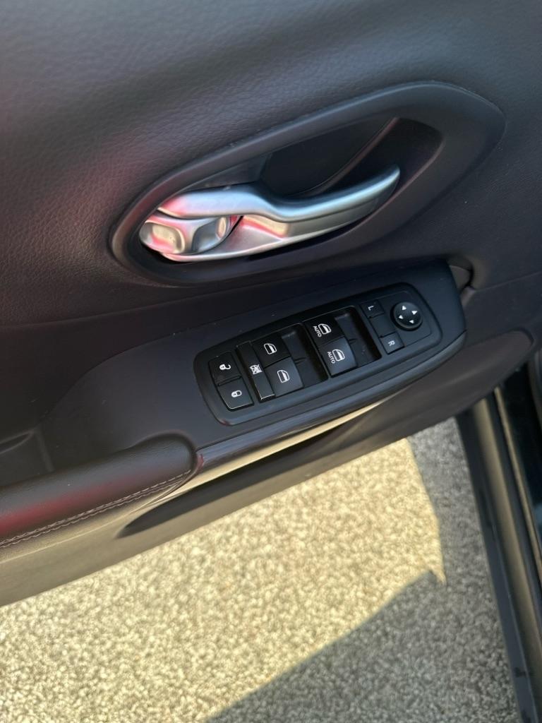 Jeep Cherokee  2015