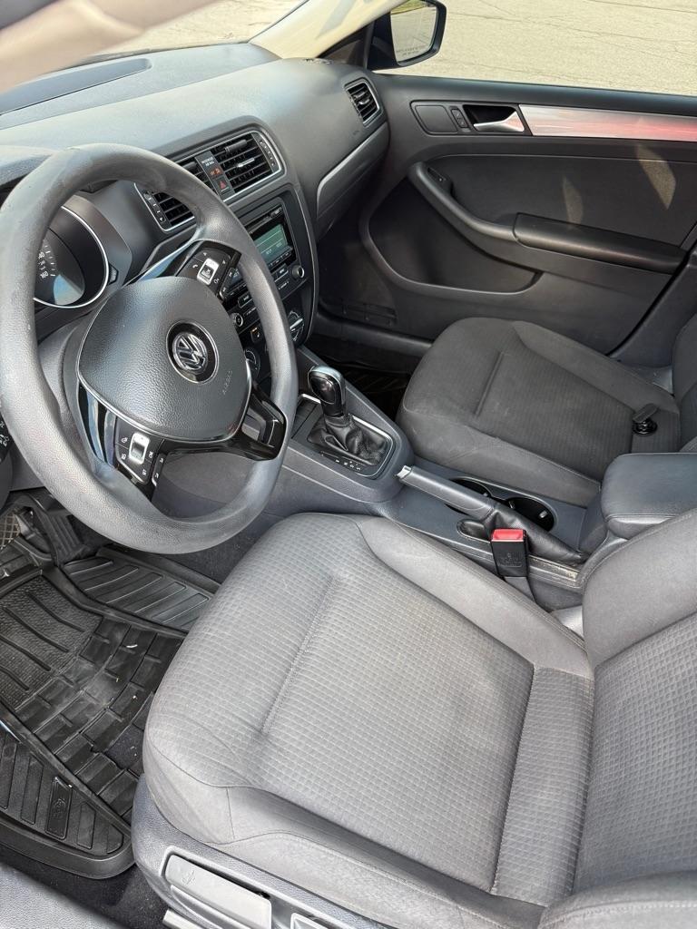 Volkswagen Jetta  2015