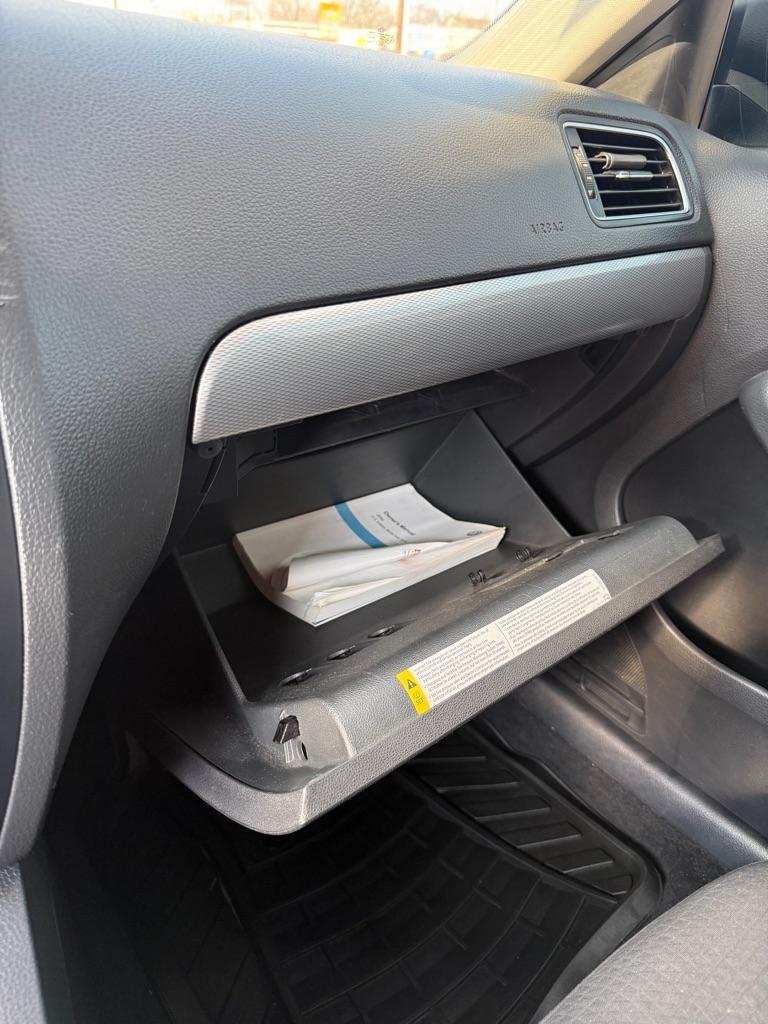 Volkswagen Jetta  2015