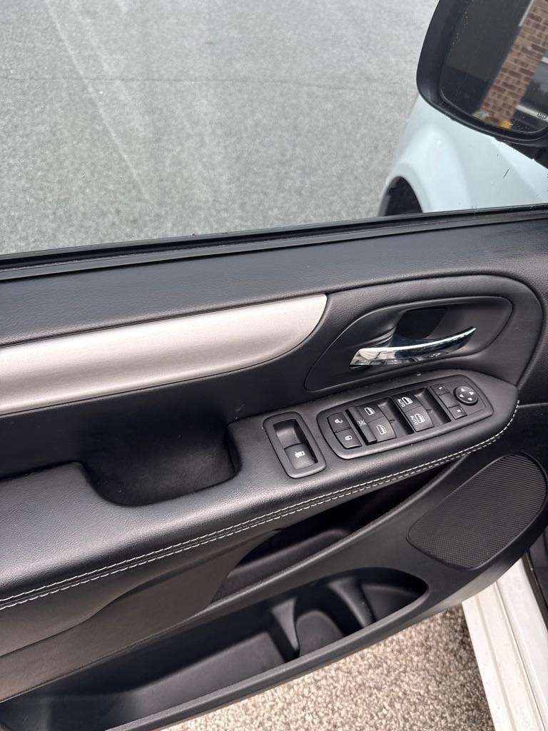 Dodge Grand Caravan  2015