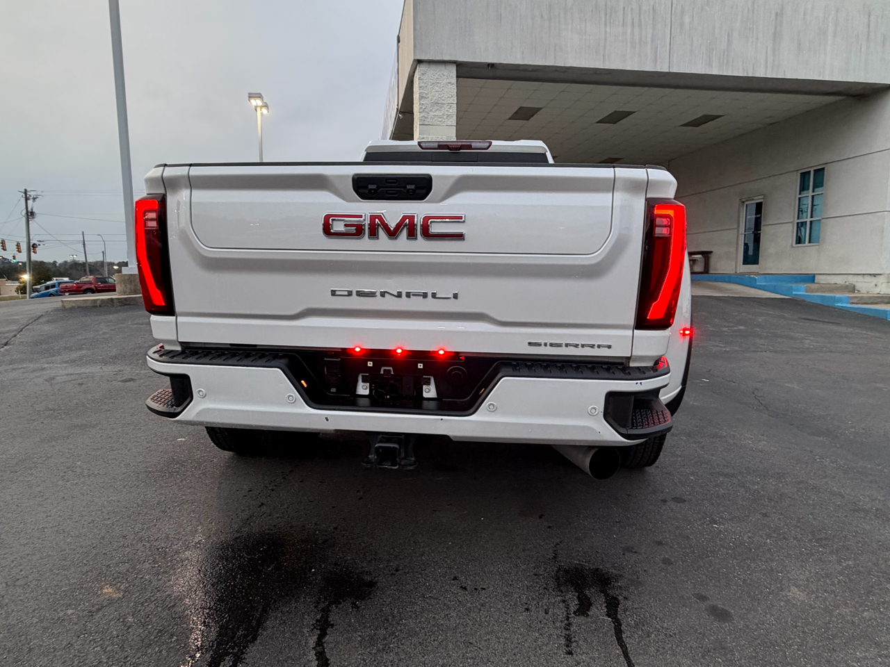 GMC Sierra 3500HD Denali Crew Cab 4WD 2024