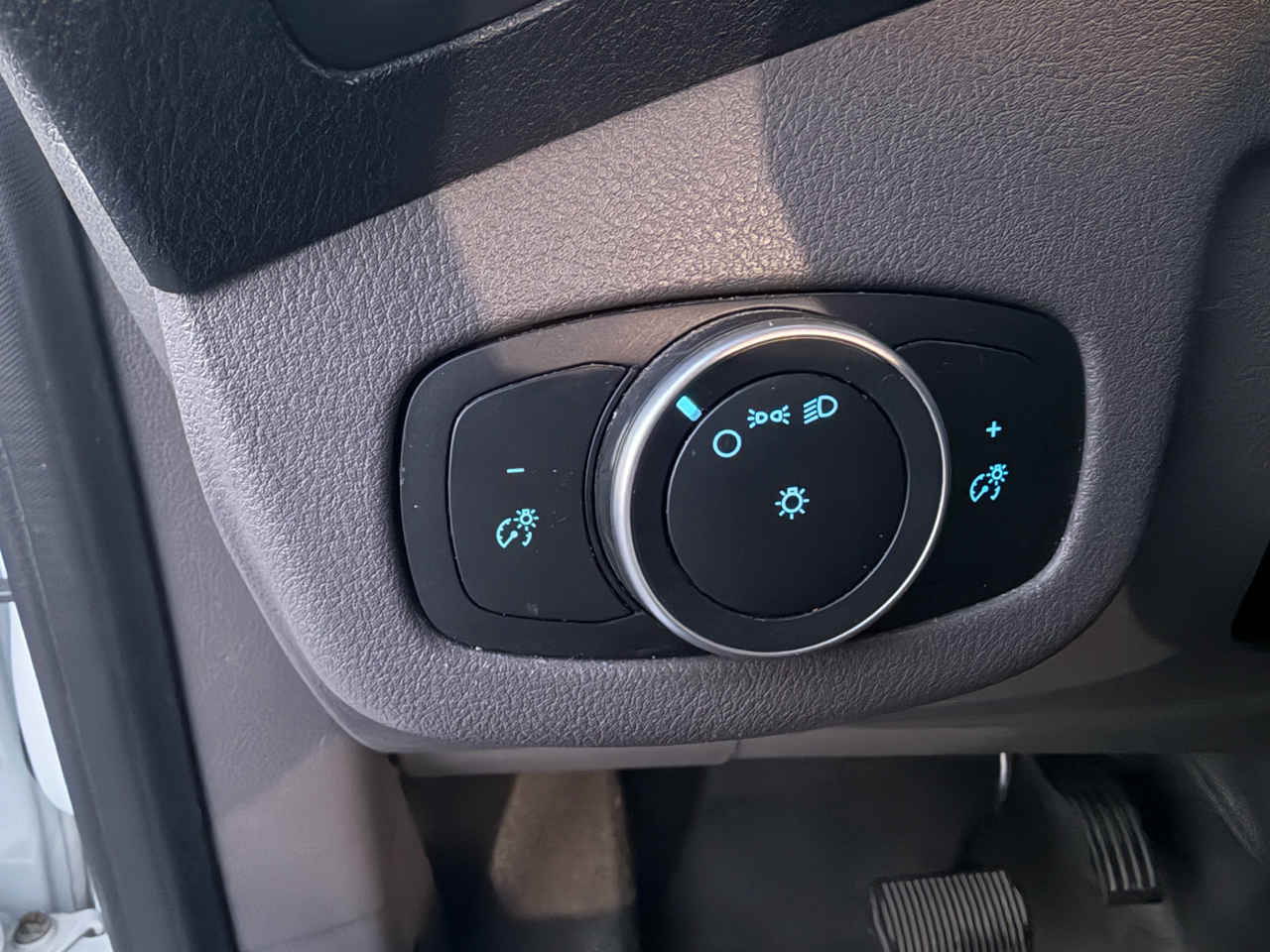 Ford Transit Connect Cargo Van XL LWB w/Rear 180 Degree Door 2019