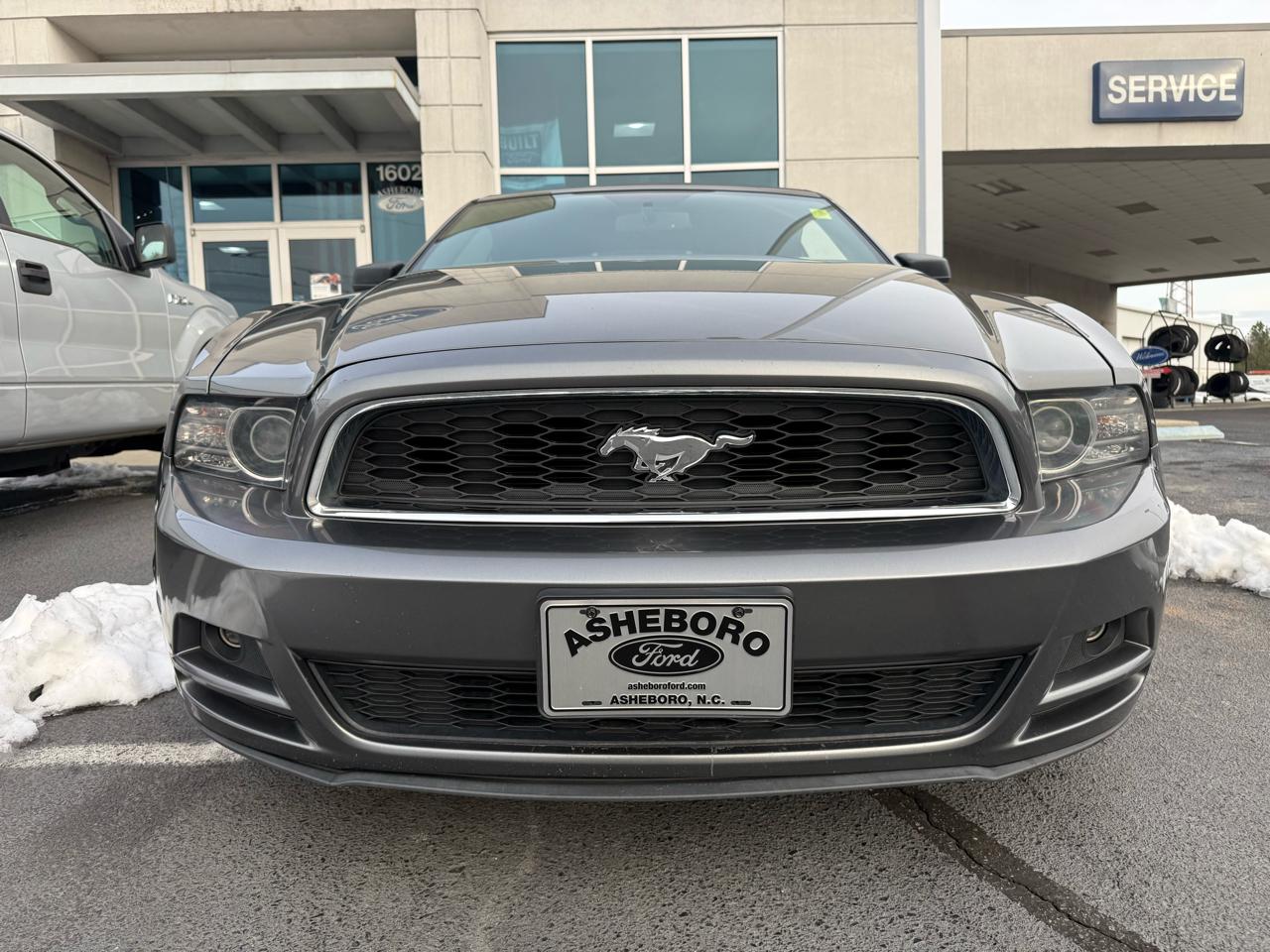 Ford Mustang V6 Convertible 2014
