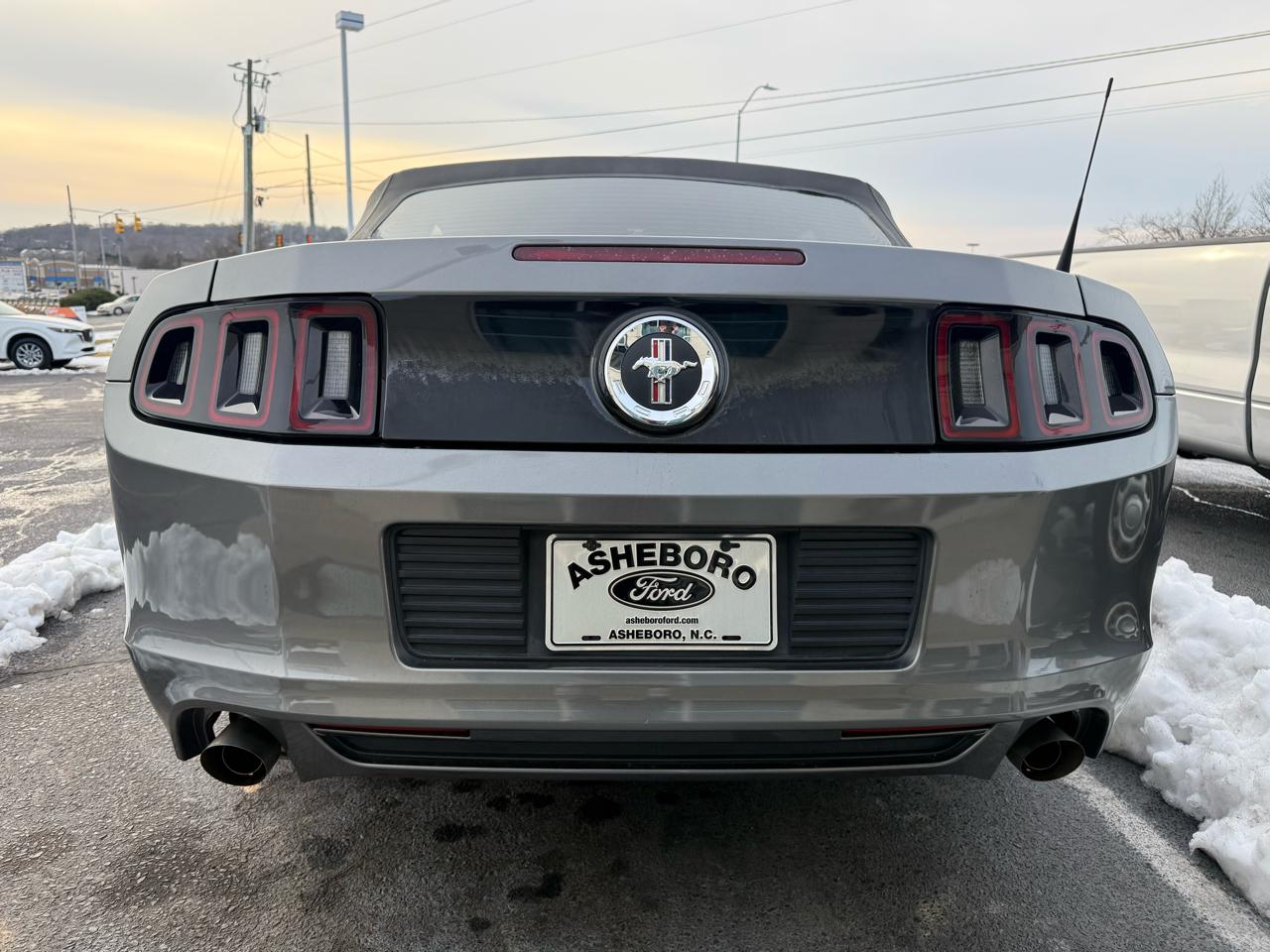 Ford Mustang V6 Convertible 2014