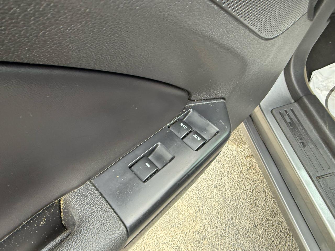 Ford Mustang V6 Convertible 2014