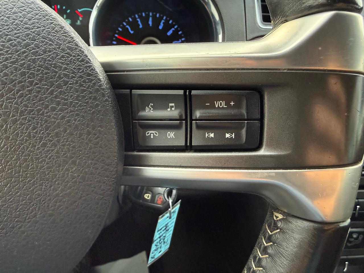 Ford Mustang V6 Convertible 2014