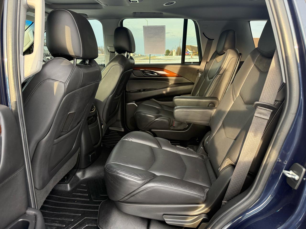 Cadillac Escalade Luxury 4WD 2019