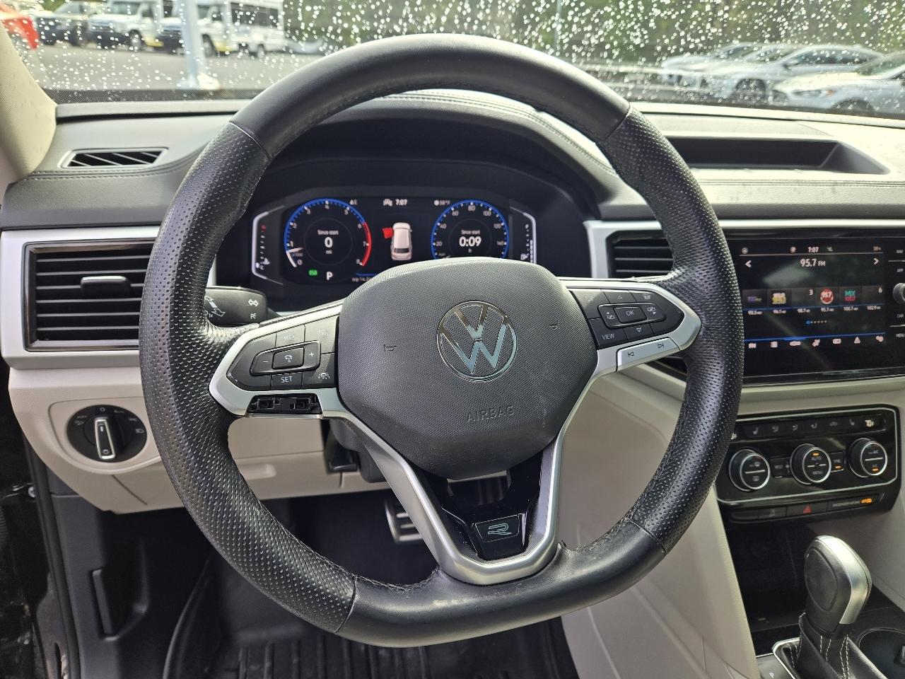 Volkswagen Atlas V6 SEL R-Line 2021