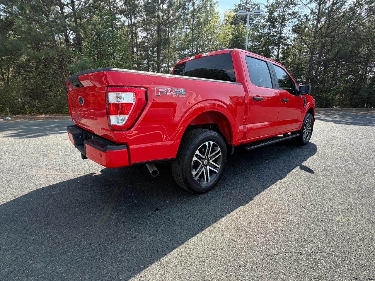 Ford F-150 XL SuperCrew 5.5-ft. Bed 4WD 2023