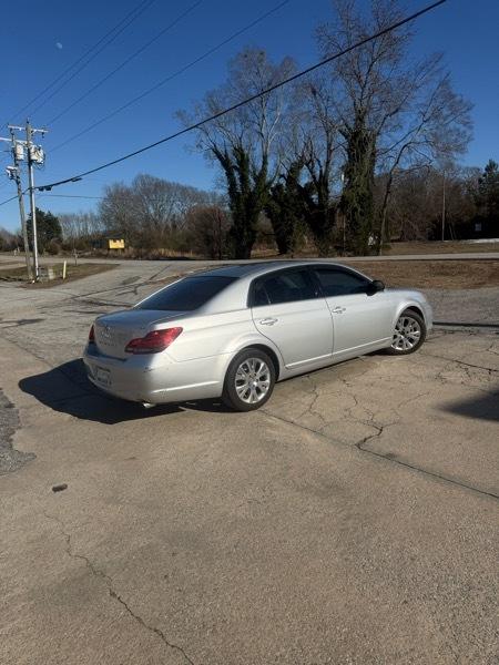 Toyota Avalon XL 2008