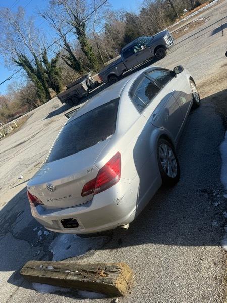 Toyota Avalon XL 2008