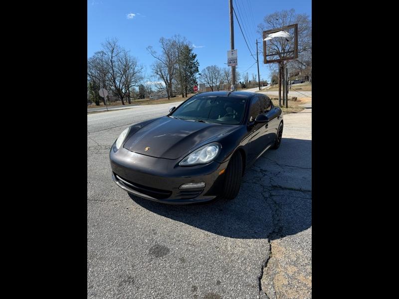 Porsche Panamera 4 2011